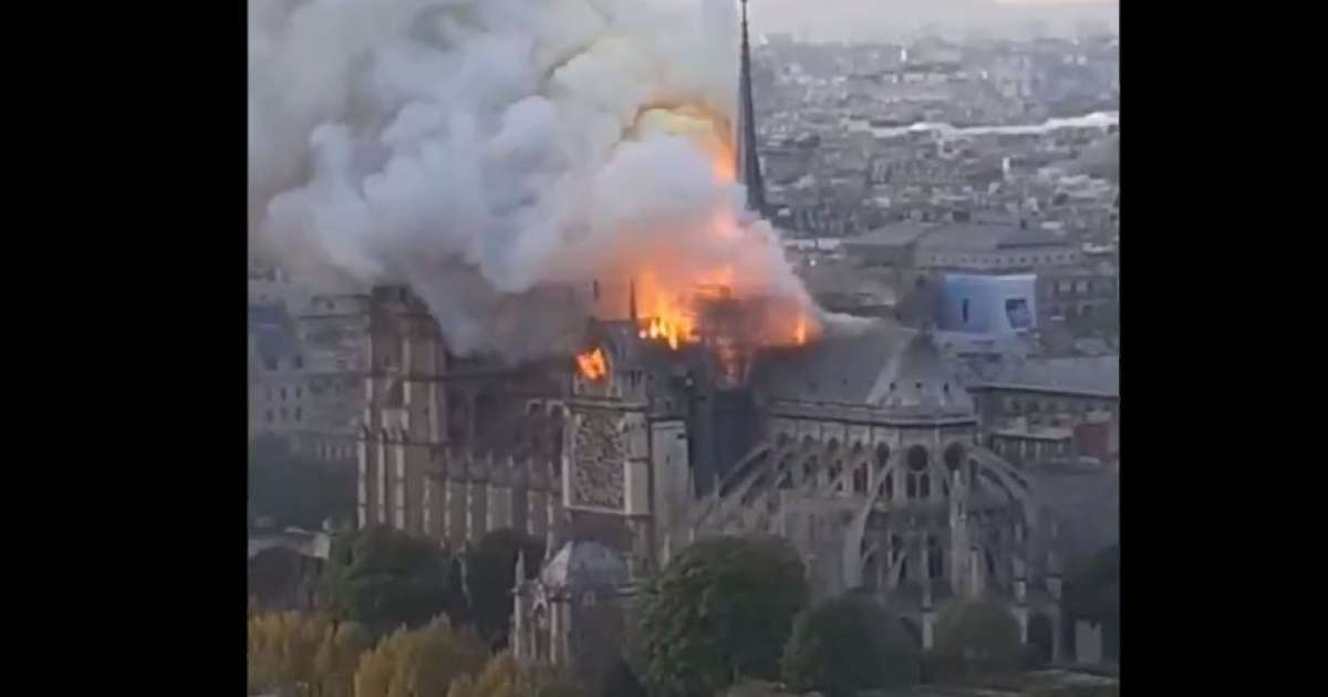 Beaucoup de tristesse ce soir. Un édifice historique, un joyau du patrimoine Français