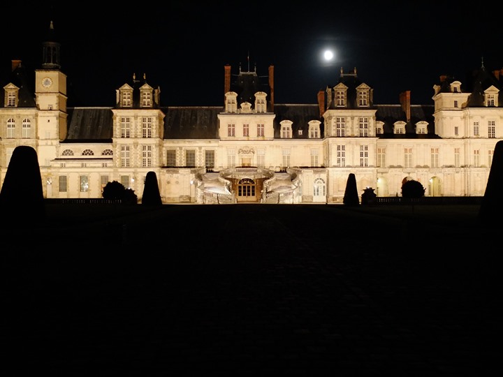 Le château de Fontainebleau vous ouvre ses portes, ce soir. Il est encore temps…